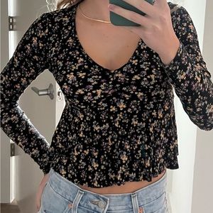Tilly’s long sleeve floral blouse